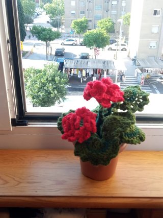 Flores crochet geranio rojo y verde