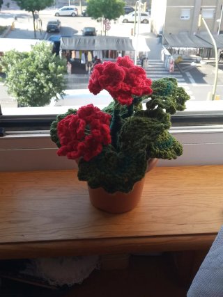 Flores crochet geranio rojo y verde