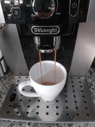 Cafetera Delonghi Magnifica S Smart