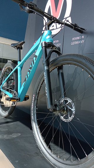 Bicicleta carbono  monoplato
