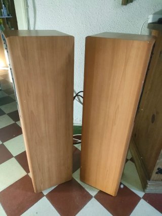 Altavoces KEF Cresta 3