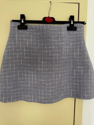 Falda de tweed morada y blanca