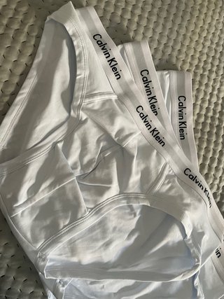 Slip Bianco mai indossato  5€ 1 15€/3 Foto in priv