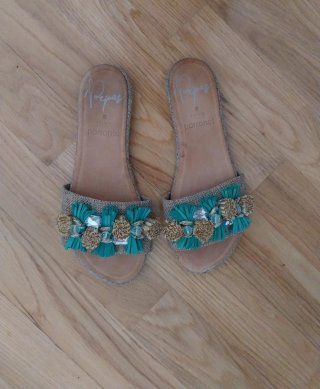 Sandalias Porronet planas mujer beige y verde