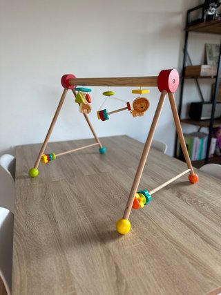 Gimnasio madera bebé