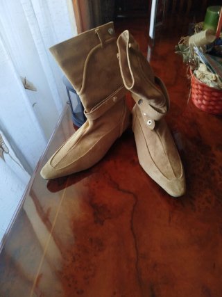 Botas ante beige talla 39