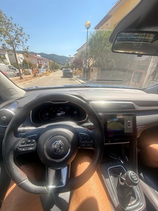 MG ZS 1.0T-GDI LUXURY 2022