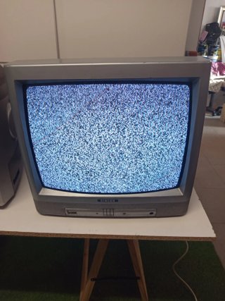 Lote 4 TVs Antiguas Philips y Singer , Bluesky .