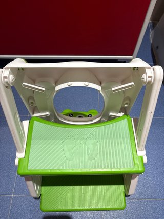 Asiento reductor WC infantil con escalón
