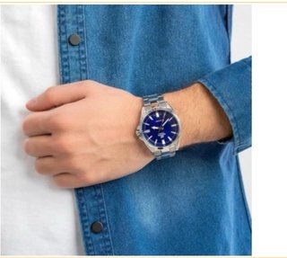 Reloj Casio Edifice EFV-100D Acero 100m