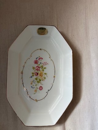 Vassoio vintage floreale con bordo oro