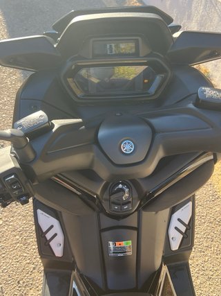 Yamaha X-Max 125 Tech Max Negra