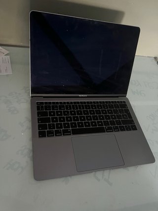 MacBook Apple Space Gray