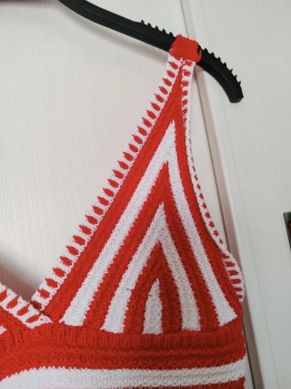 Crop top rayas rojo y blanco Talla XS