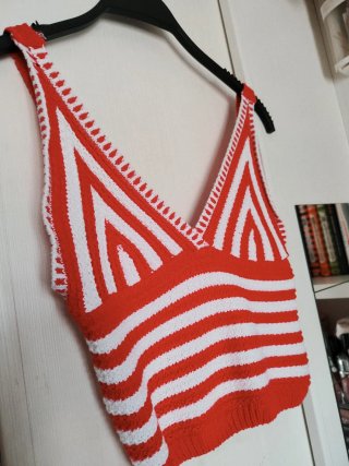 Crop top rayas rojo y blanco Talla XS