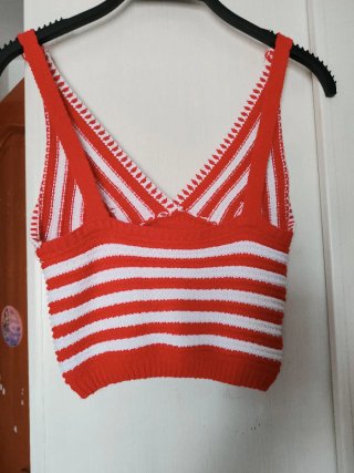 Crop top rayas rojo y blanco Talla XS