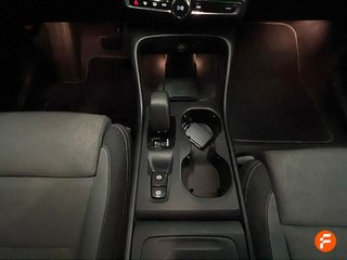 Volvo XC40 2.0 B3 G Plus Dark Auto