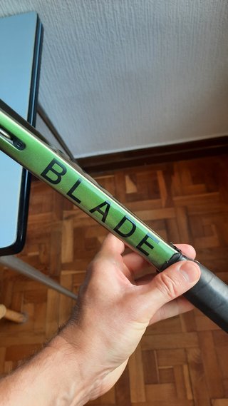 Raqueta Tenis Wilson Blade 100L V8