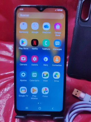 Samsung A20e 3/32GB + Accesorios