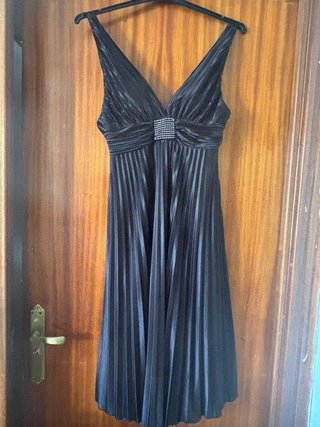 Vestido fiesta negro con pedrería