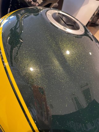Kawasaki ZR900 Verde/Amarillo