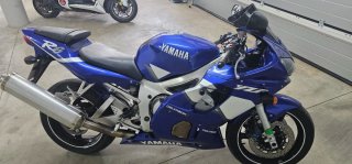 Yamaha R6 Azul Plata