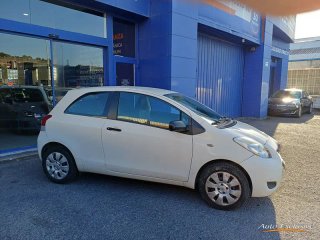 TOYOTA YARIS 1.0 3P ENTRY