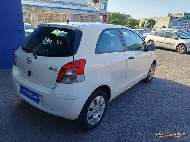 TOYOTA YARIS 1.0 3P ENTRY