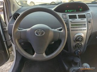 TOYOTA YARIS 1.0 3P ENTRY