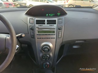 TOYOTA YARIS 1.0 3P ENTRY