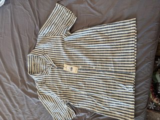Camisa de rayas azul y blanco