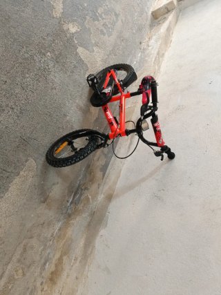 Bicicleta infantil naranja