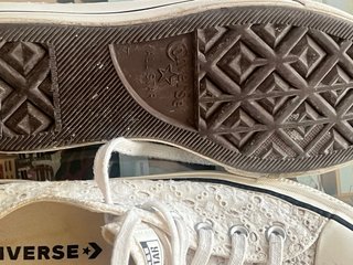 Converse All Star bordadas beige/blanco