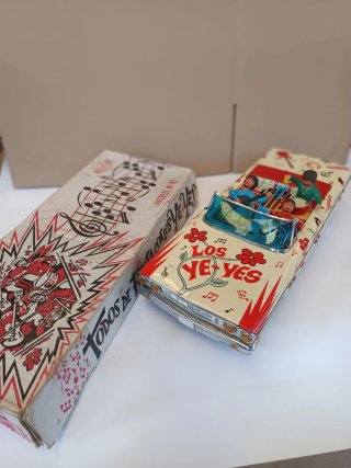 Coche de juguete Ye-Ye Colección