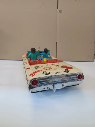 Coche de juguete Ye-Ye Colección
