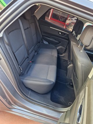 ALQUILER RENAULT TALISMAN