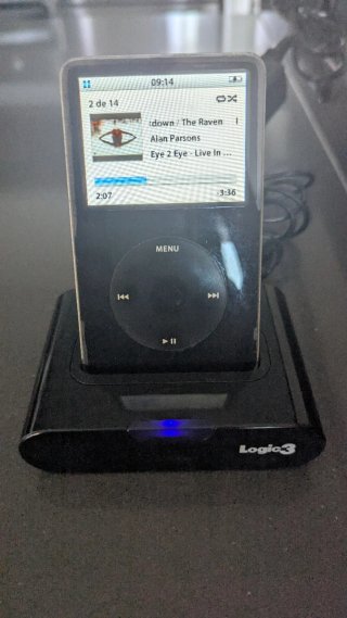 IPod 5.5 Gen 30 Gb Negro + Dock Logic3