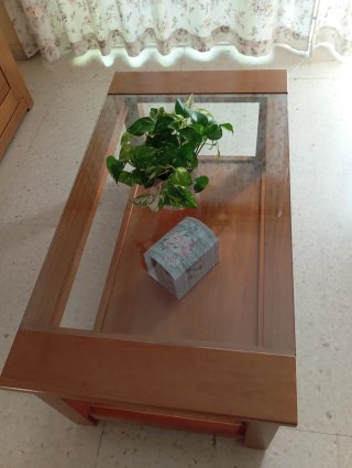 Mesa auxiliar madera maciza y cristal