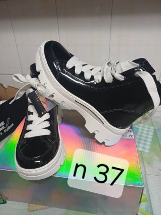 Botas Skechers Pretas Tamanho 37