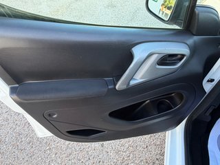 C. Berlingo 1.2 Multispace 110Cv Feel 5p