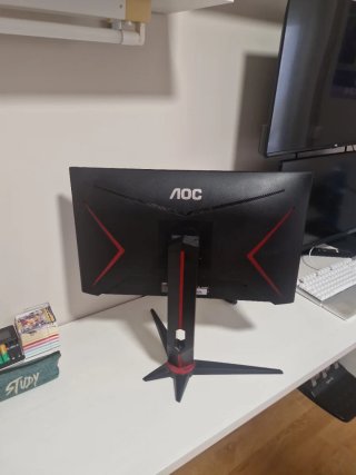 Monitor AOC 24 Full HD 144Hz