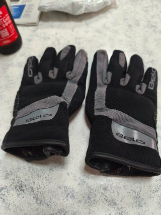 Guantes de moto Bela negros y grises