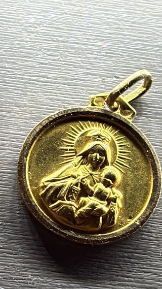 Cadenas y Medalla Oro 9k 4.5 gramos
