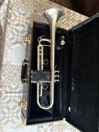 Trompeta Yamaha Xeno 8335RGS