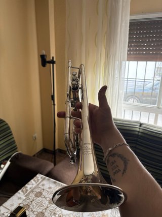 Trompeta Yamaha Xeno 8335RGS