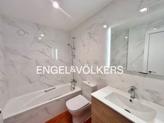 Ático en alquiler en Eixample Nord – La Devesa en Girona