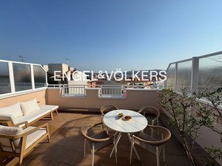 Ático en alquiler en Eixample Nord – La Devesa en Girona