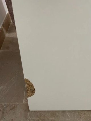 Cama nido blanca con detalles morados