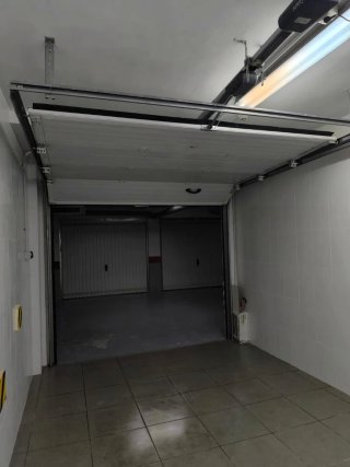 Alquilo garaje cabinado en Benidorm