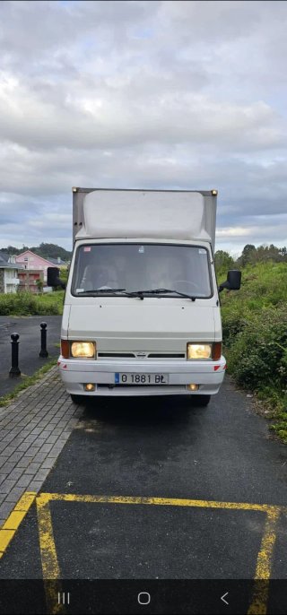 Nissan Trade 1997